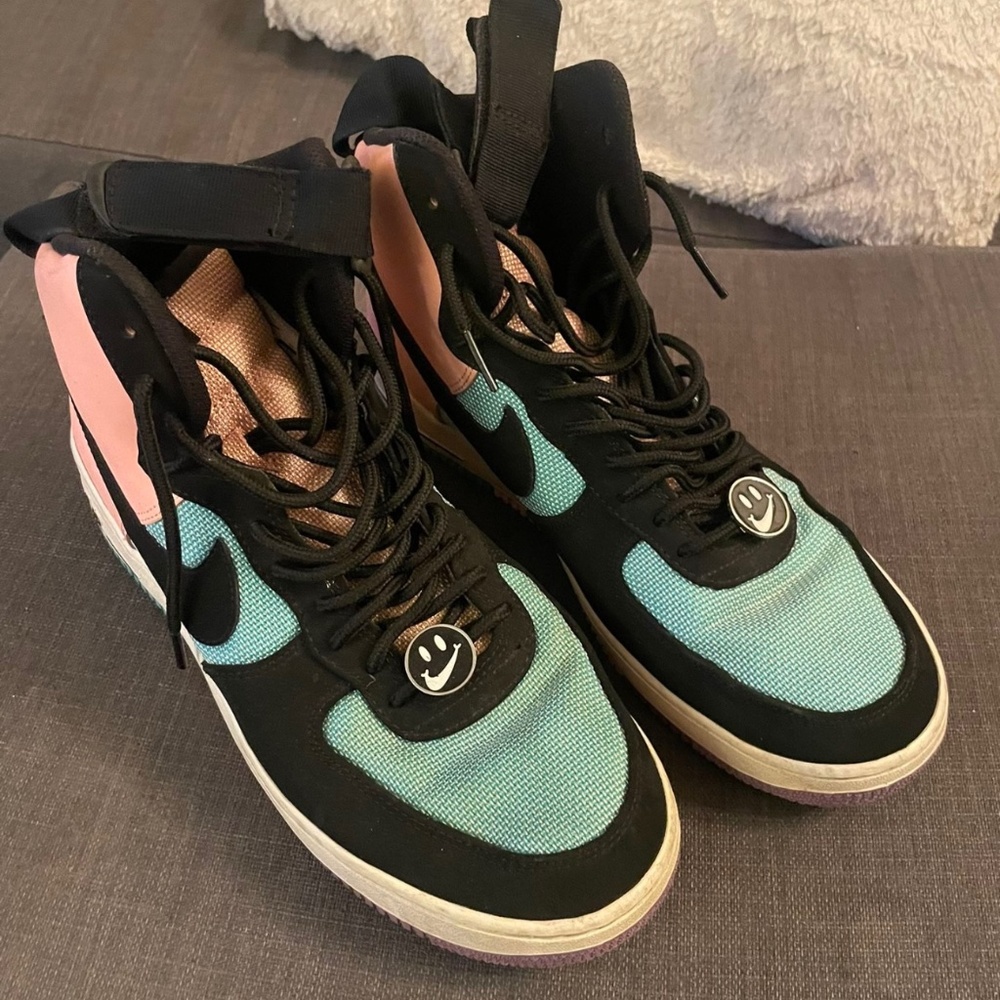 Nike - Air Force 1 - High Have a Nice Day